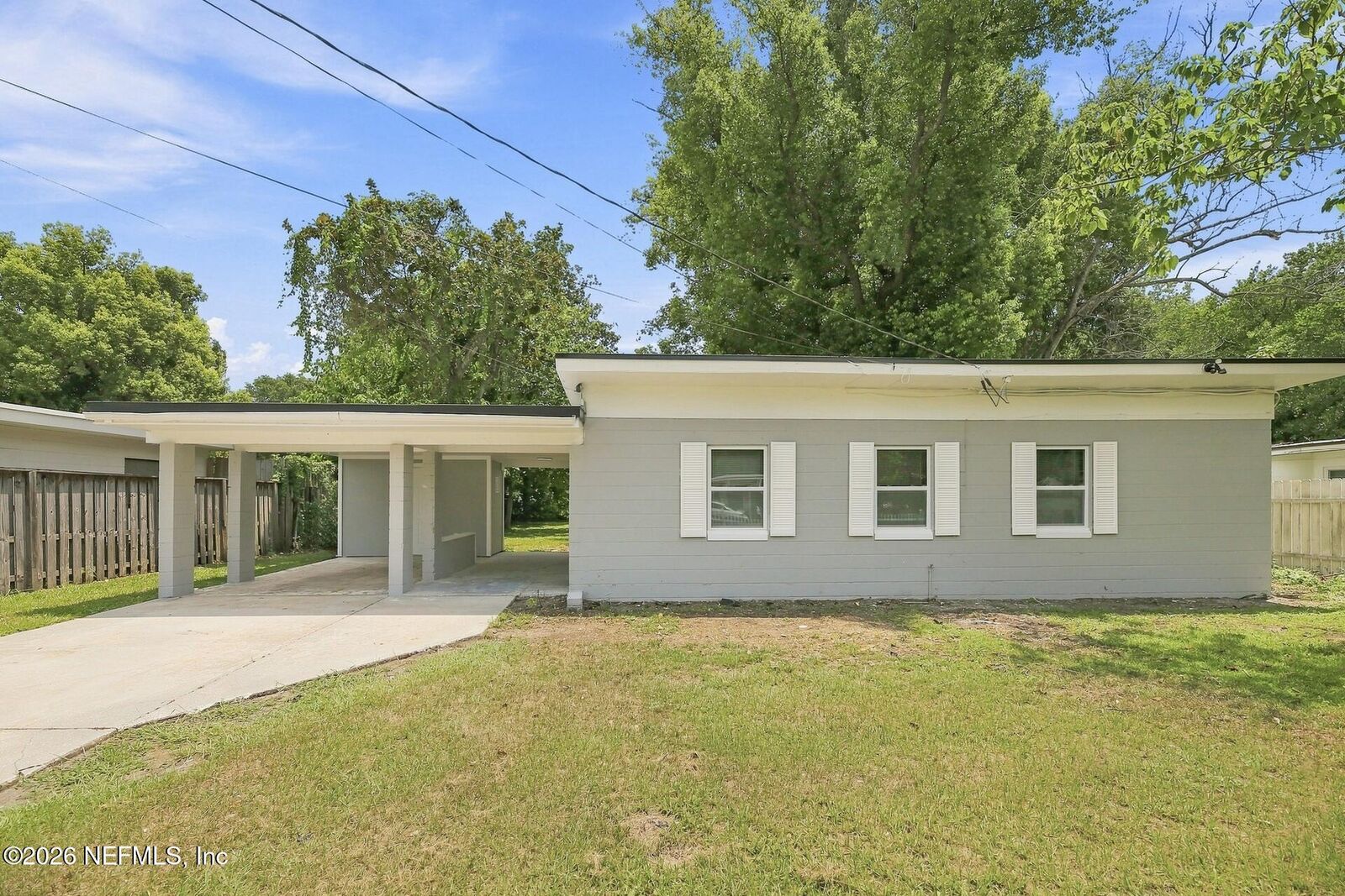 Property Photo:  6856 Camelot Road  FL 32211 