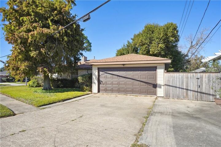 Property Photo: 2 Schill Avenue LA 70065