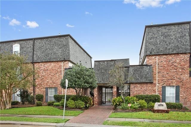 Property Photo: 2521 Metairie Lawn Drive 115 LA 70002