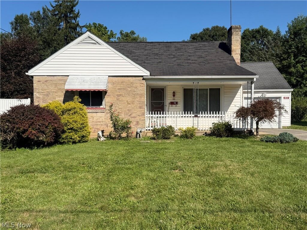 Property Photo:  40 N West  OH 44408 