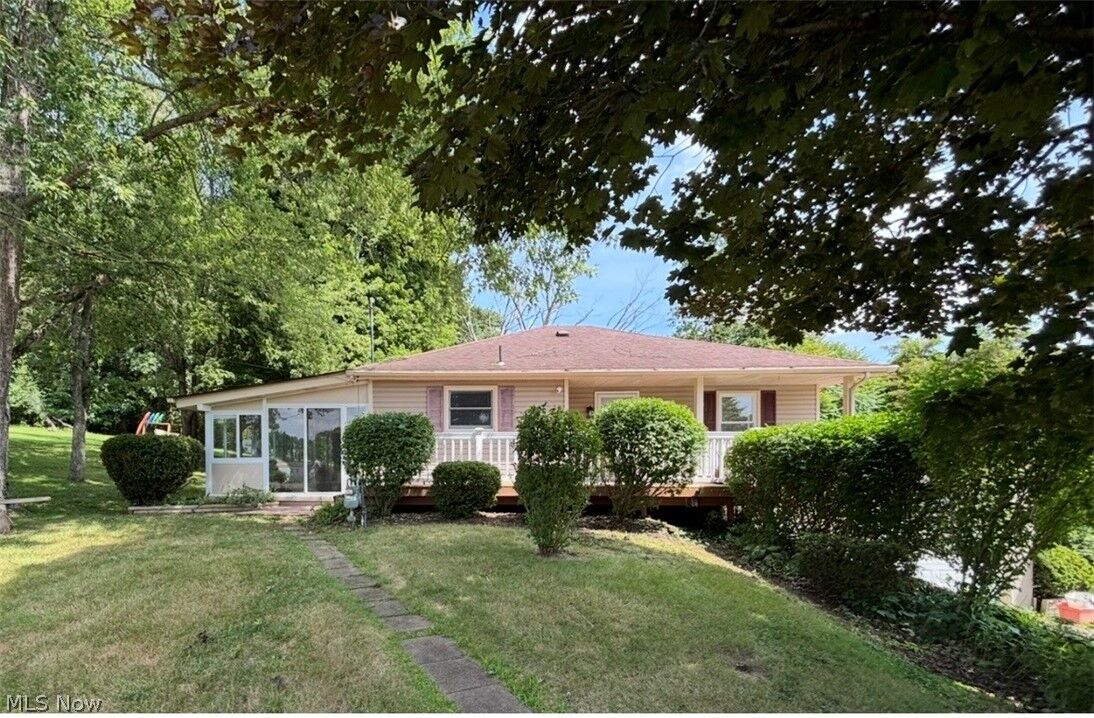 Property Photo:  1250 Cheval Street  OH 43920 