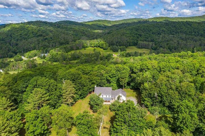 Property Photo:  55 Stagecoach Road  VT 05055 