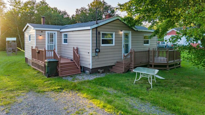 148 Highland Street — photo 1