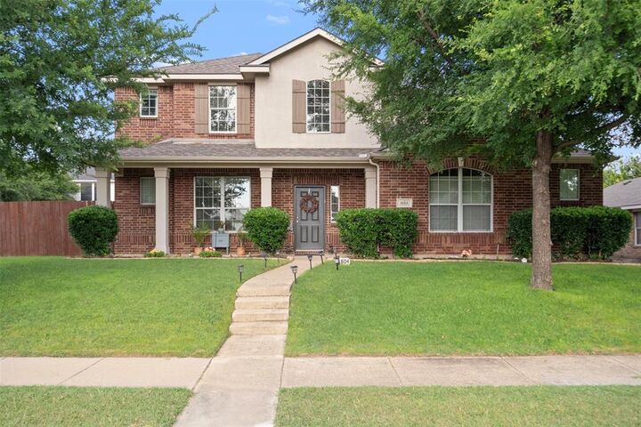 Property Photo:  804 Montrose Trail  TX 75115 