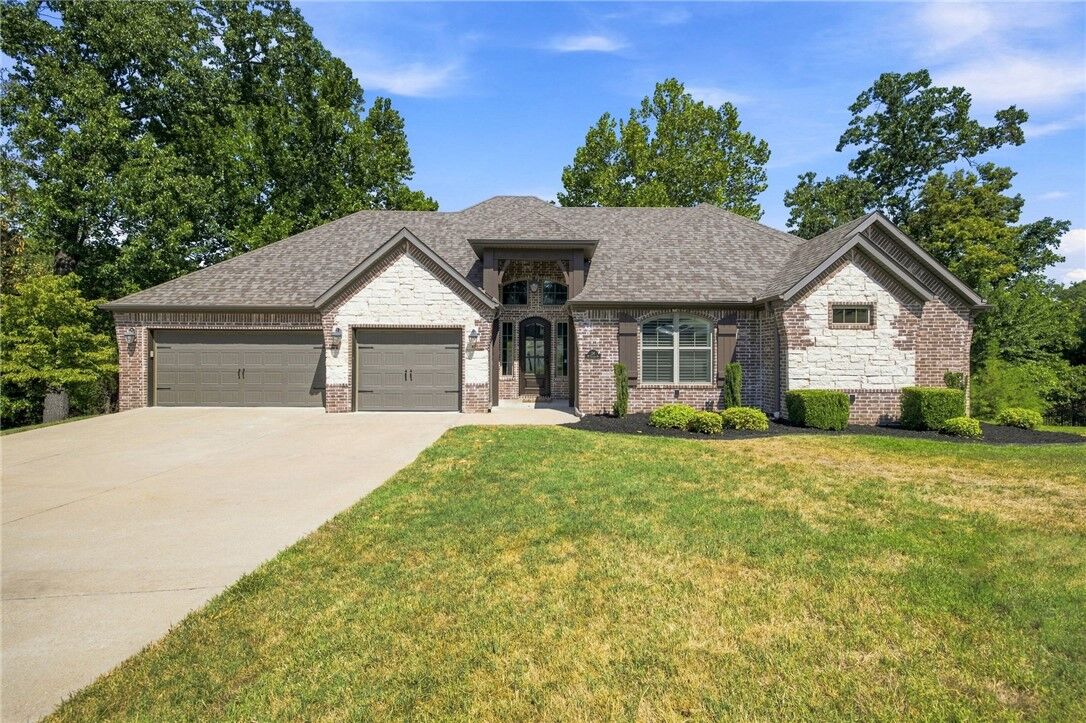 Property Photo:  28 Harbour Drive  AR 72712 