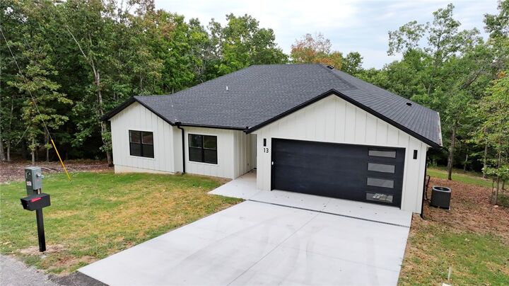 Property Photo: 13 Allison Circle AR 72715