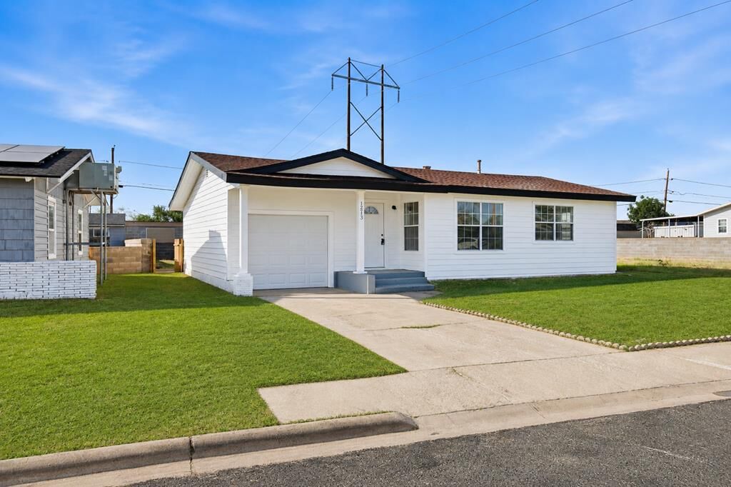 Property Photo:  1213 Patton Dr  TX 79761 