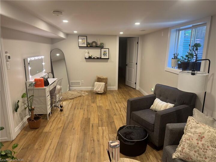 Property Photo:  52 Massey Avenue Lower  ON N2C 1M3 