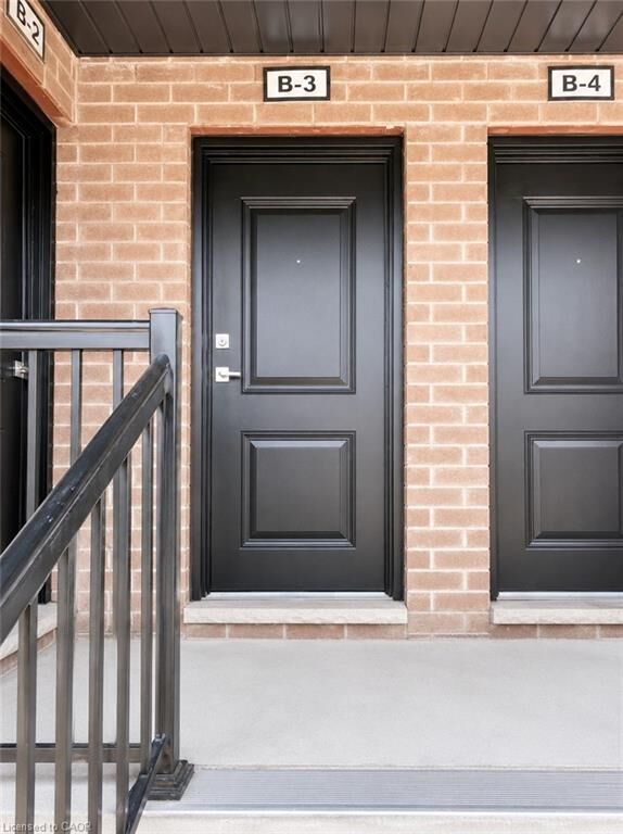 Property Photo: 1331 Countrystone Drive B3 ON N2N 3S4