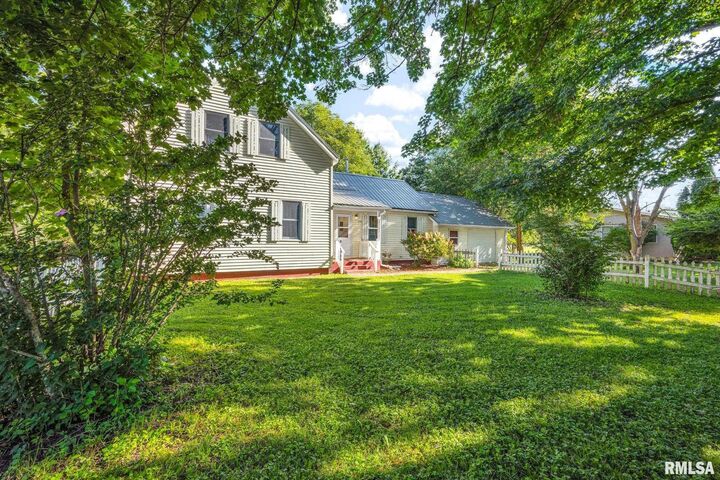 Property Photo: 508 W Elm Street IL 61491