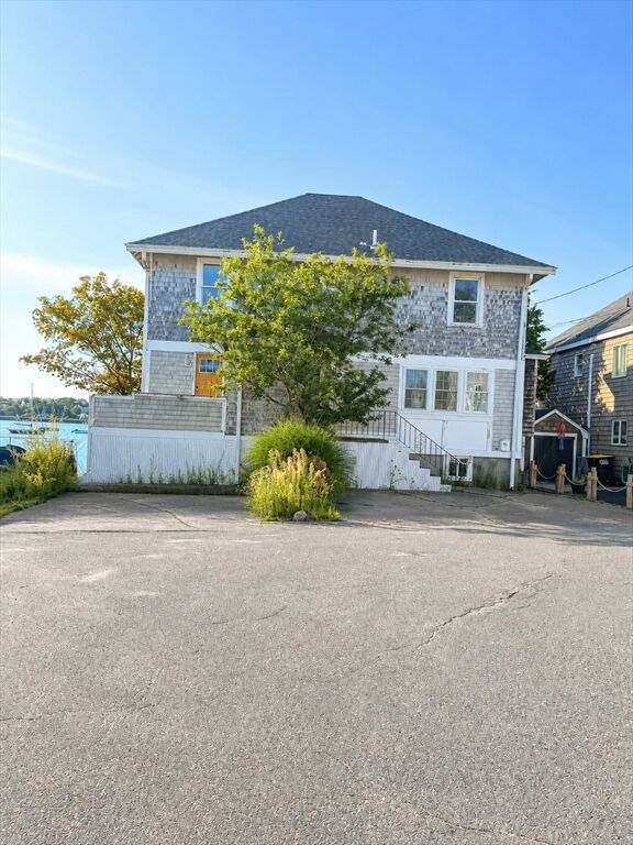 Property Photo: 31 Hampton Cir 1 MA 02045