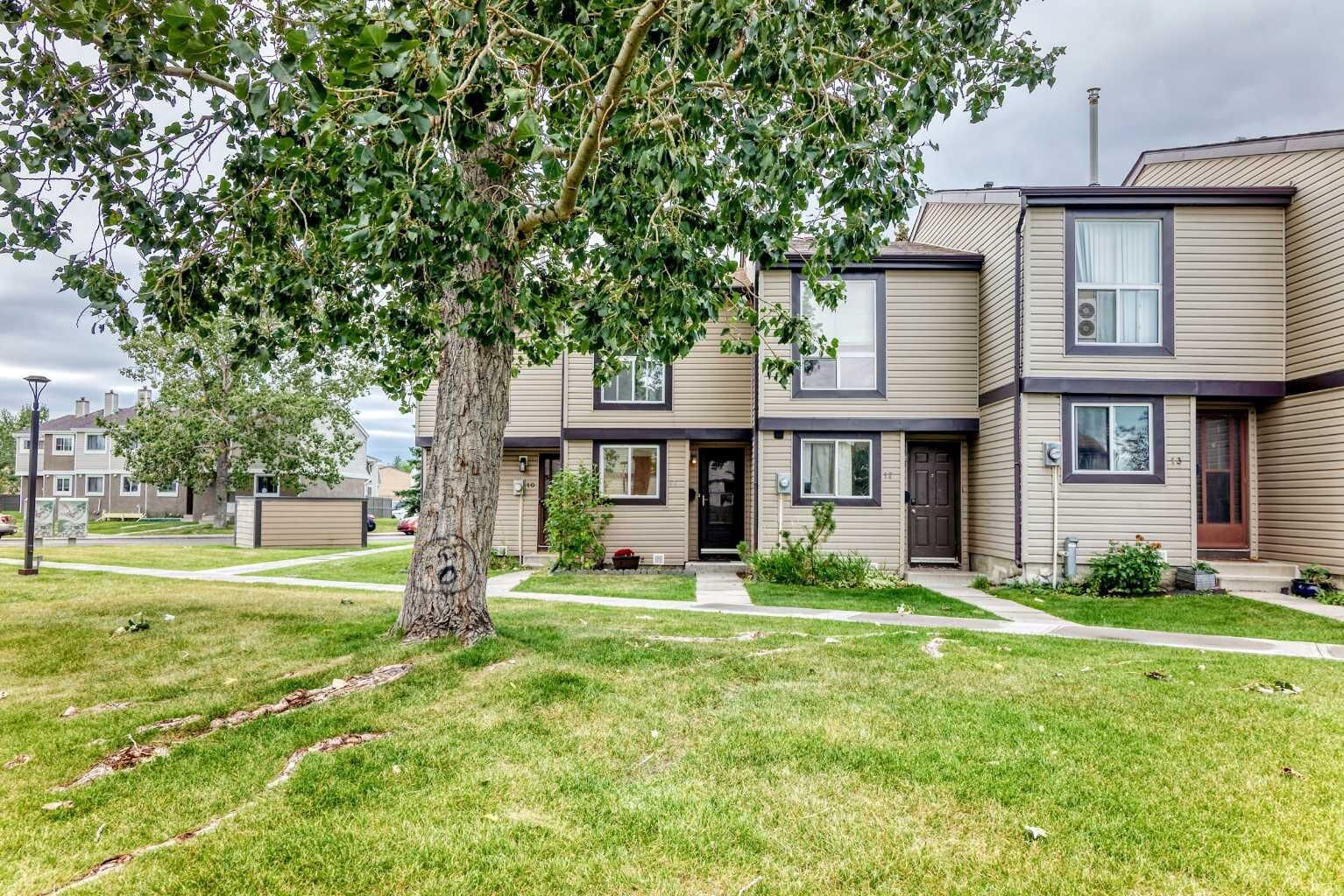 Property Photo:  3029 Rundleson Road NE 11  AB T1Y 3Z5 