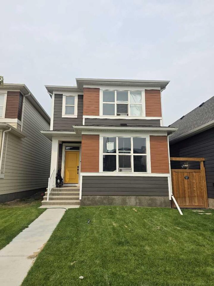 56 Rowmont Common NW — photo 1