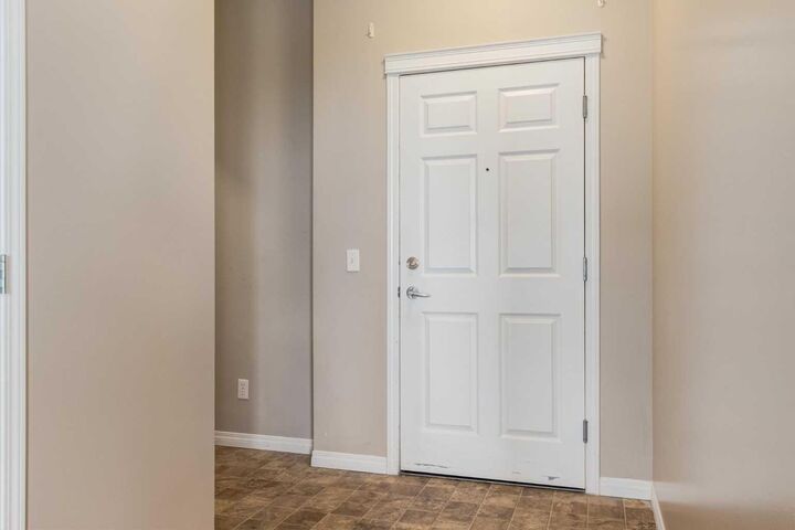 Property Photo:  1727 54 Street SE 436  AB T2A 1B7 