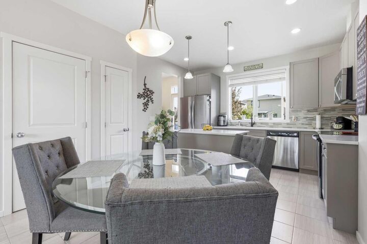 Property Photo:  611 Walden Drive SE  AB T2X 0M7 