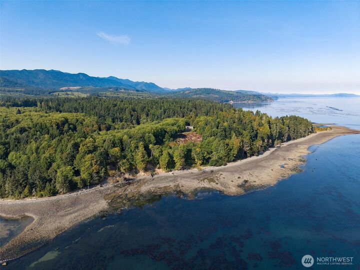 Property Photo:  888  Farrington Road  WA 98363 