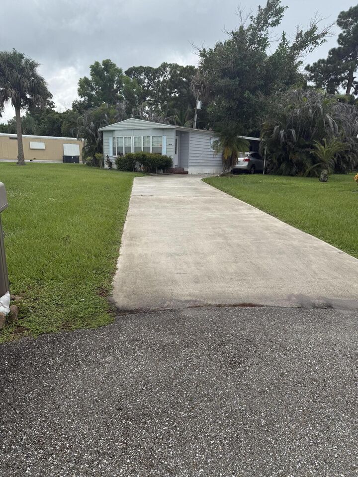 Property Photo:  11 SE La Mesa  FL 34952 