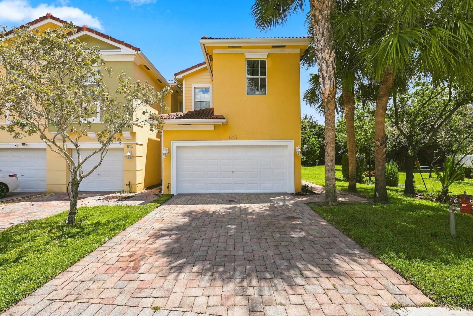 Property Photo: 813 Pipers Cay Drive FL 33415