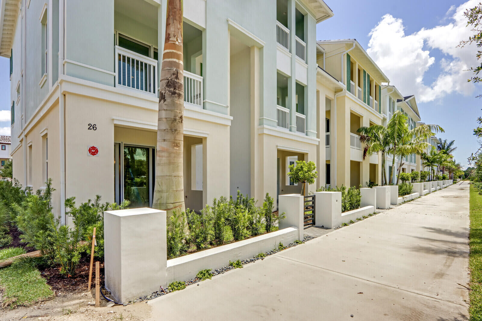 Property Photo: 12556 Gross Pointe Drive FL 33418