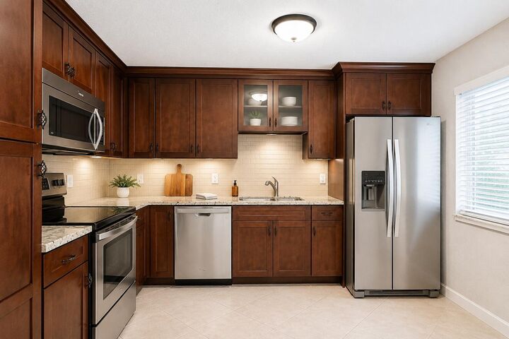 Property Photo:  303 Lakeview Drive 102  FL 33326 