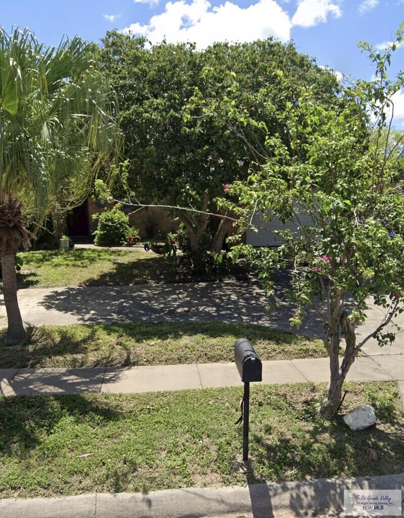 Property Photo:  408 Winnepeg Ave  TX 78521 