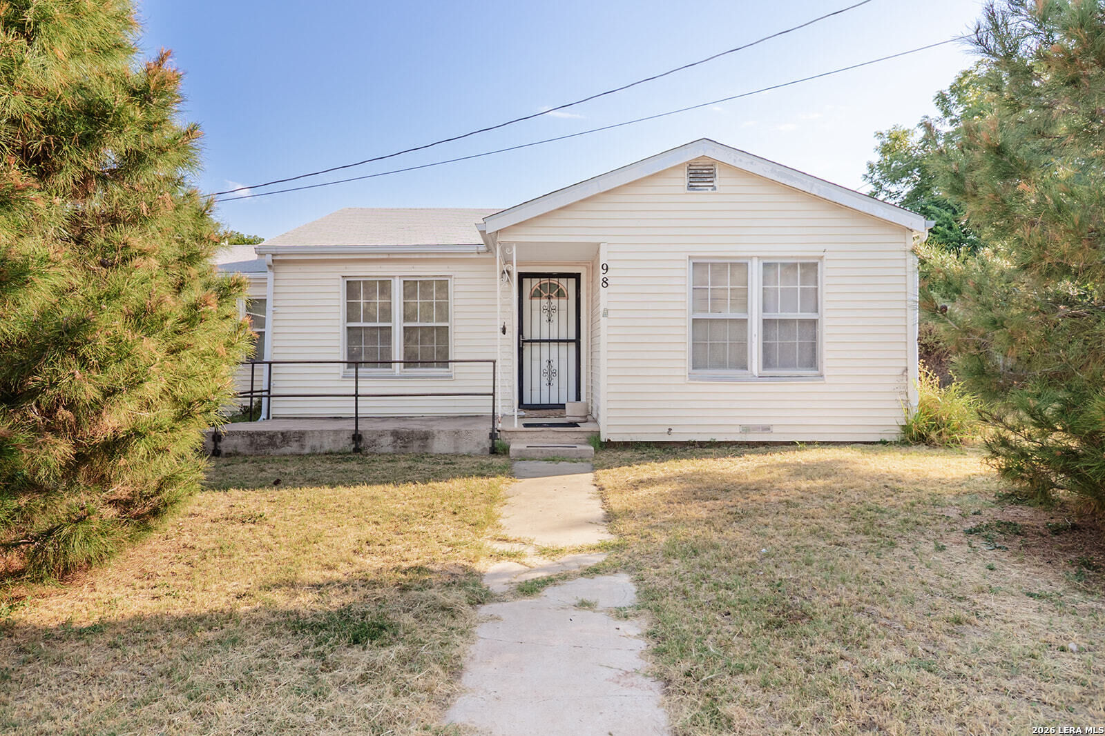 Property Photo: 98 Belaire Ave TX 76903