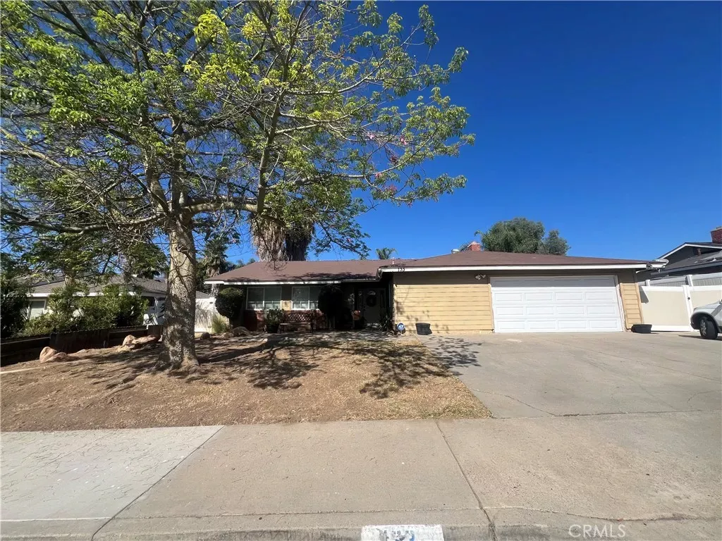 Property Photo:  133 S Woodlake  CA 92530 