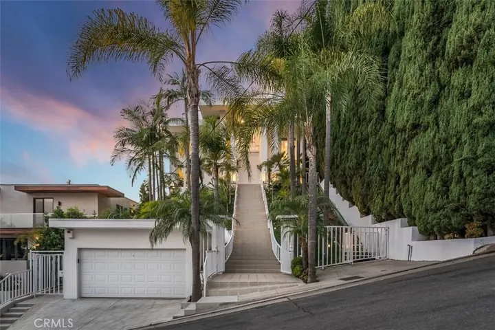 Property Photo:  1255 Hilldale  CA 90069 
