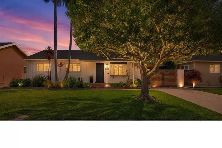 Property Photo:  2226 Senasac  CA 90815 
