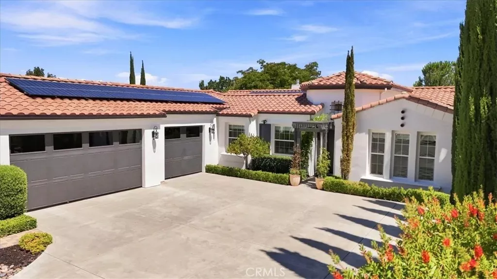 Property Photo:  951 Vista Cerro Drive  CA 93446 
