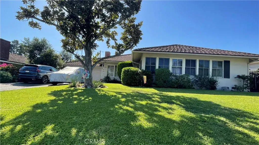 Property Photo: 1385 Belhaven CA 91108