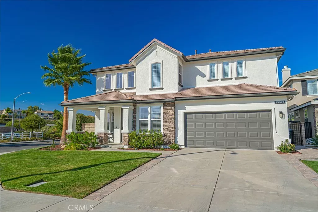 Property Photo:  23921 Brio Court  CA 91354 