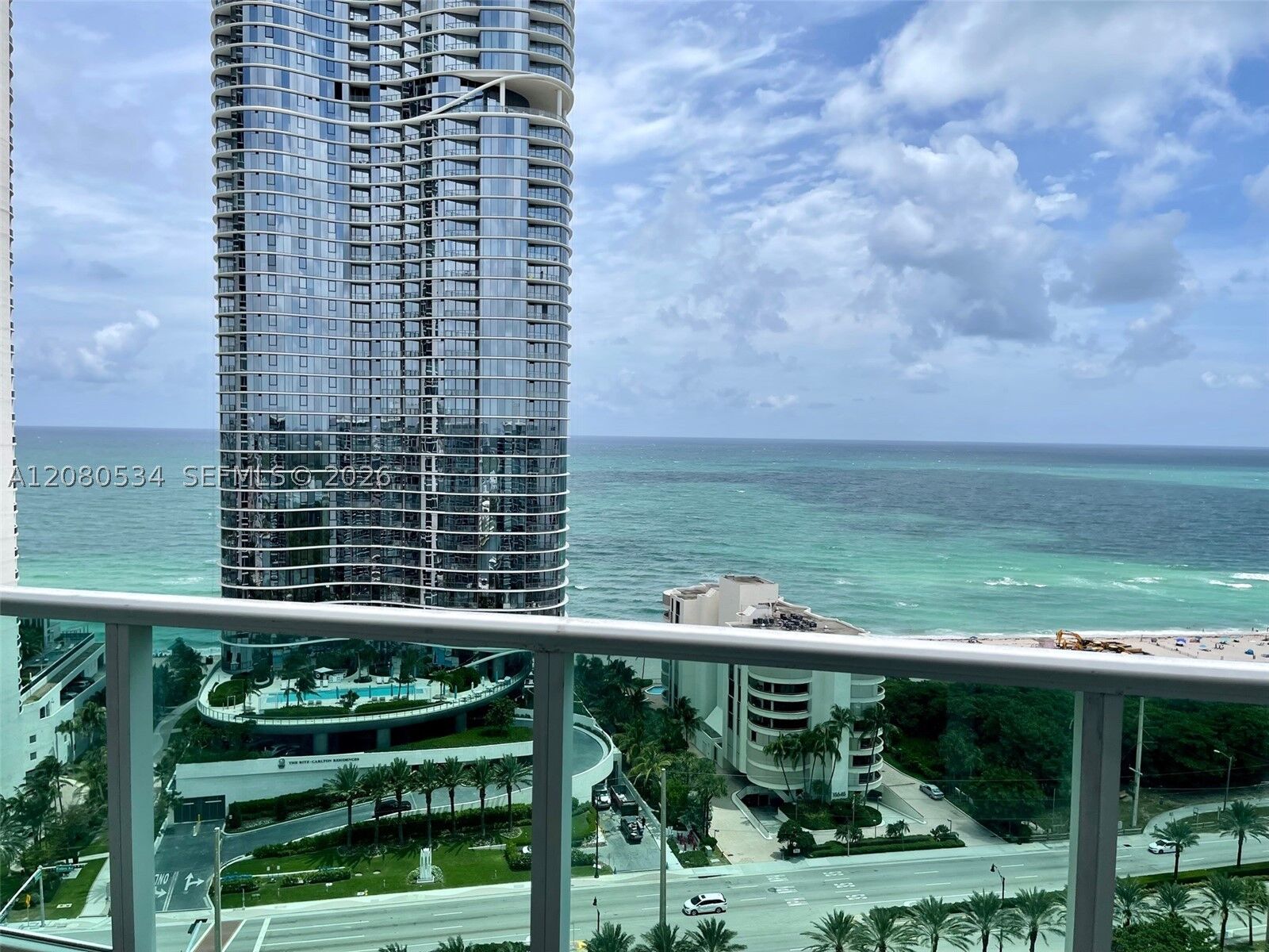 Property Photo:  100 Bayview Dr Ph08  FL 33160 