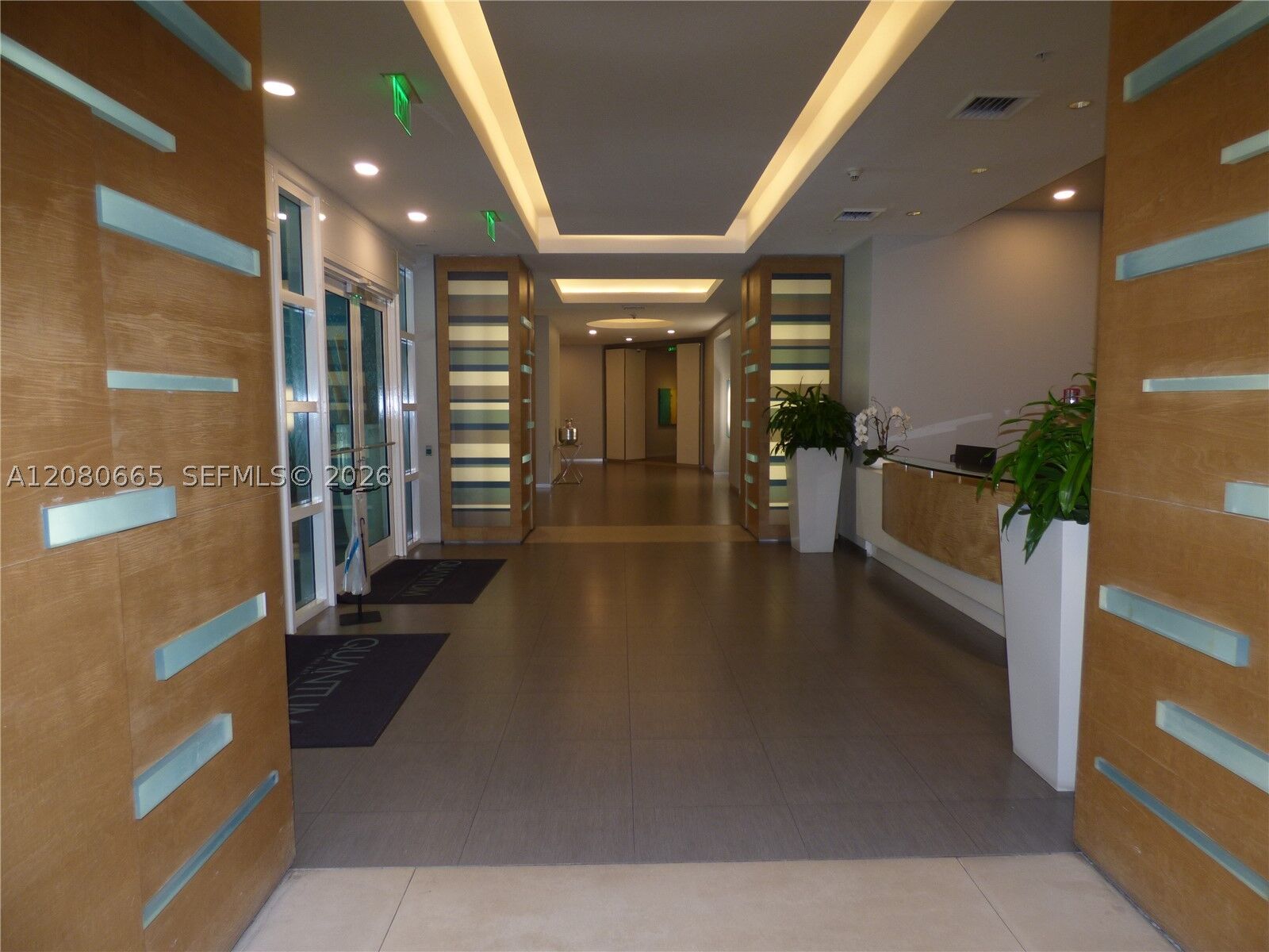 Property Photo: 1900 N Bayshore Dr 2905 FL 33132