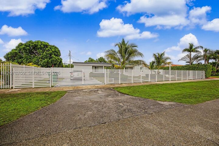 Property Photo: 9541 SW 165th St 0 FL 33157