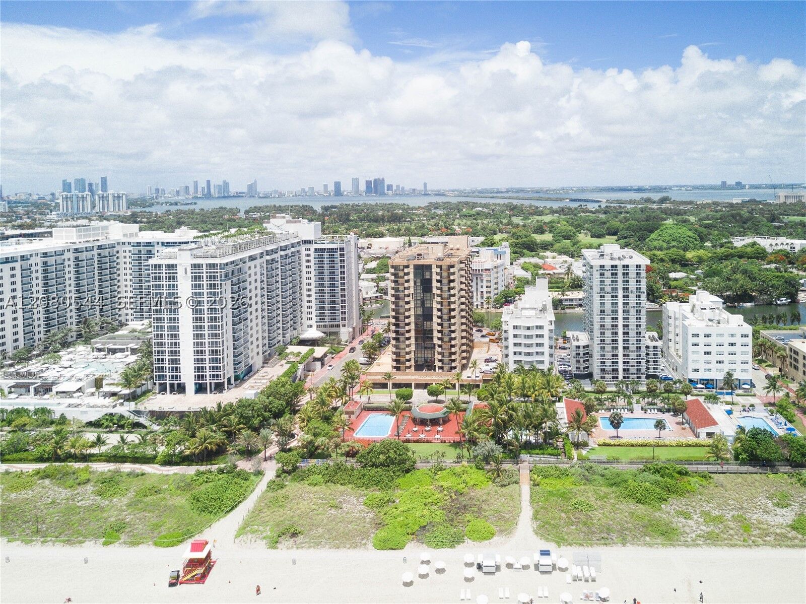Property Photo: 2401 Collins Ave 712 FL 33140