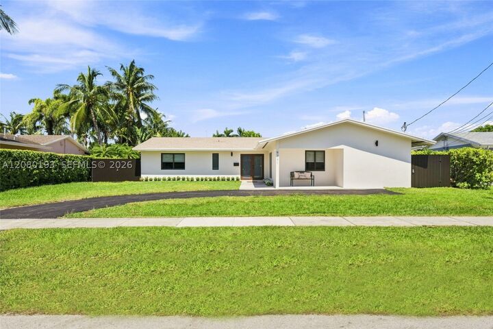 Property Photo:  9771 Bel Aire Dr  FL 33157 