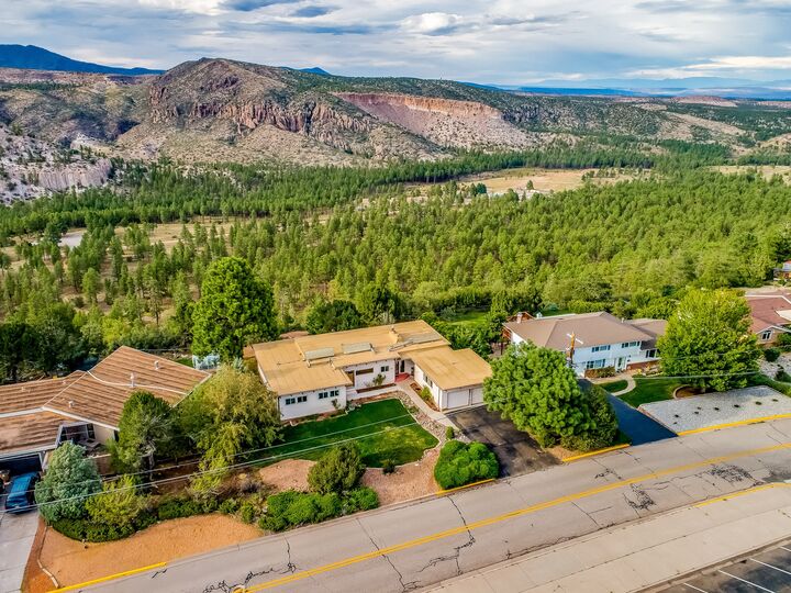 Property Photo: 66 Loma Del Escolar NM 87544