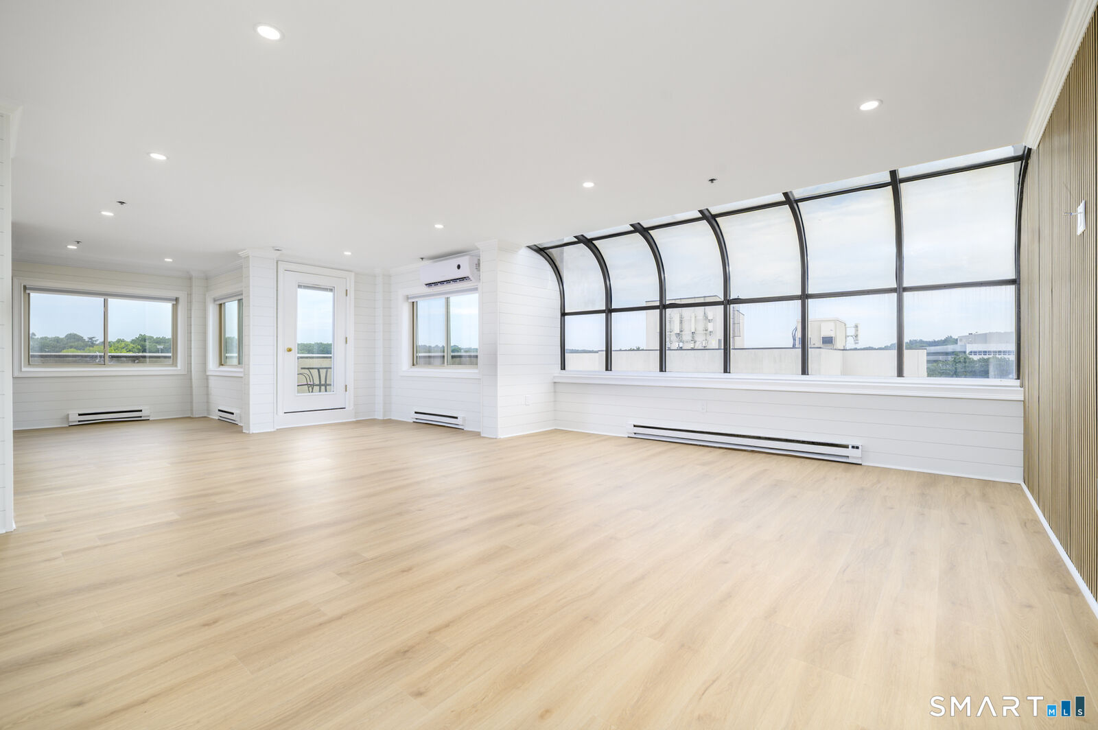 Property Photo:  1611 Washington Boulevard Phb  CT 06901 