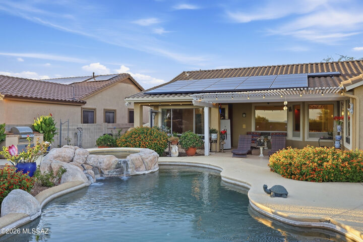 Property Photo: 1565 W Periwinkle Place AZ 85737