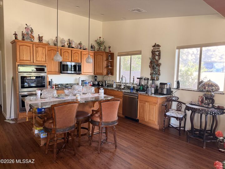 Property Photo:  1565 W Periwinkle Place  AZ 85737 