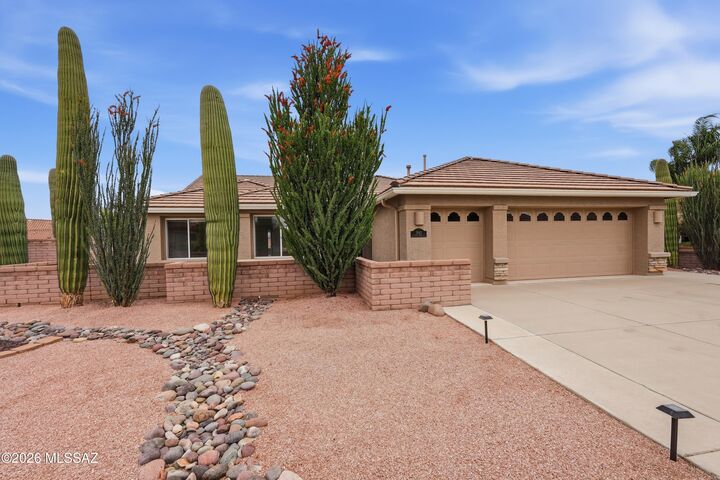 Property Photo:  1563 N Rush Creek Court  AZ 85614 