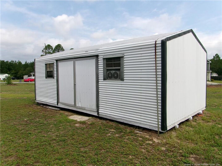 Property Photo: 301 W Vinson Avenue NC 28318