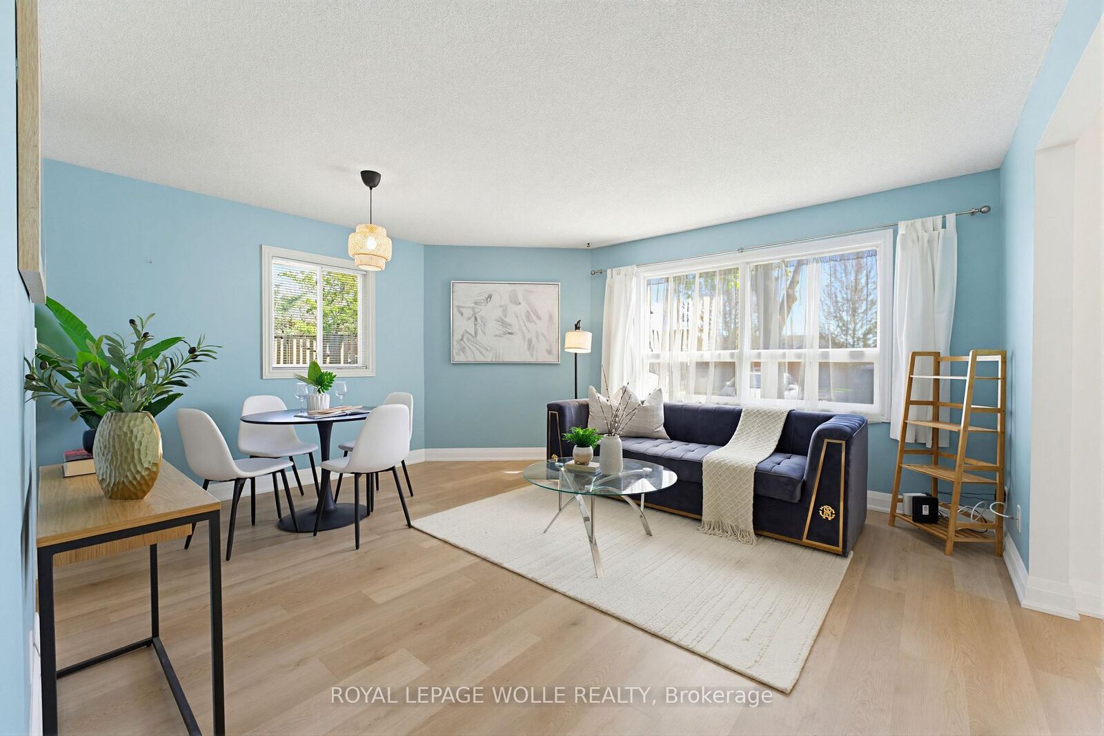 Property Photo:  30 Hugo Crescent 110  ON N2M 3Z2 