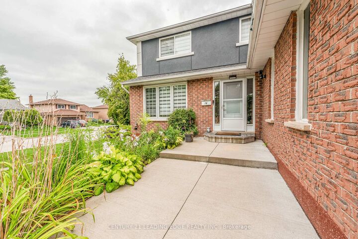 Photo de la propriété:  78 Crown Crescent  ON L3Z 2M1 