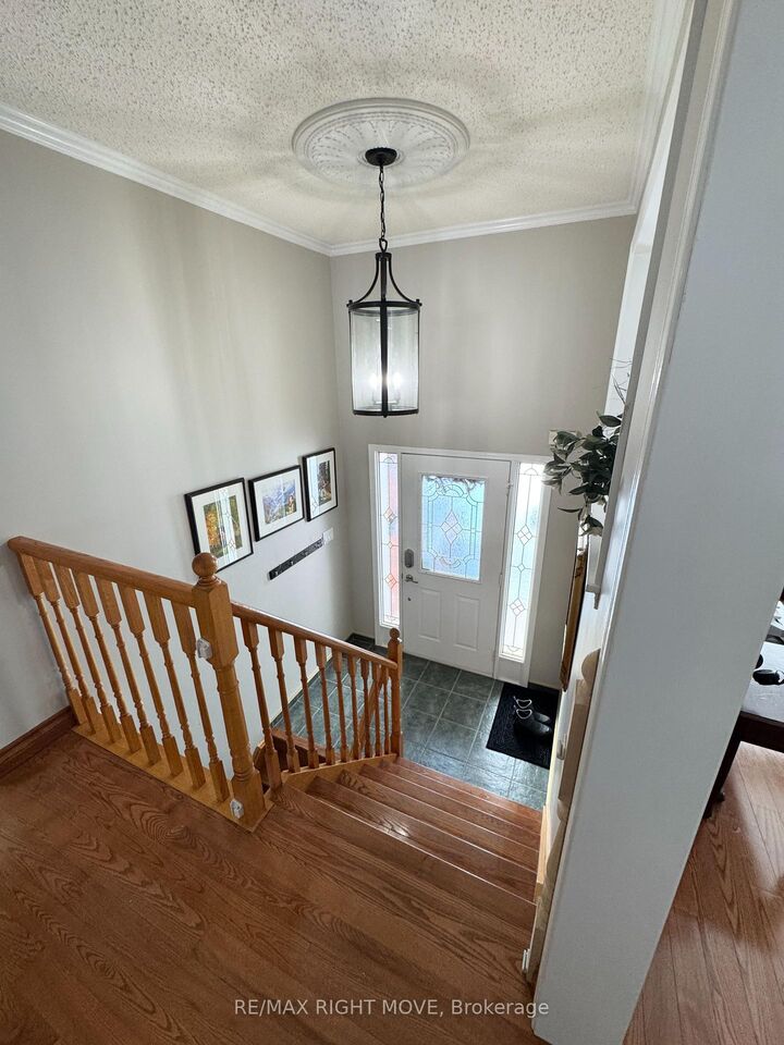 Property Photo:  15 Watson Court  ON L3V 7S5 