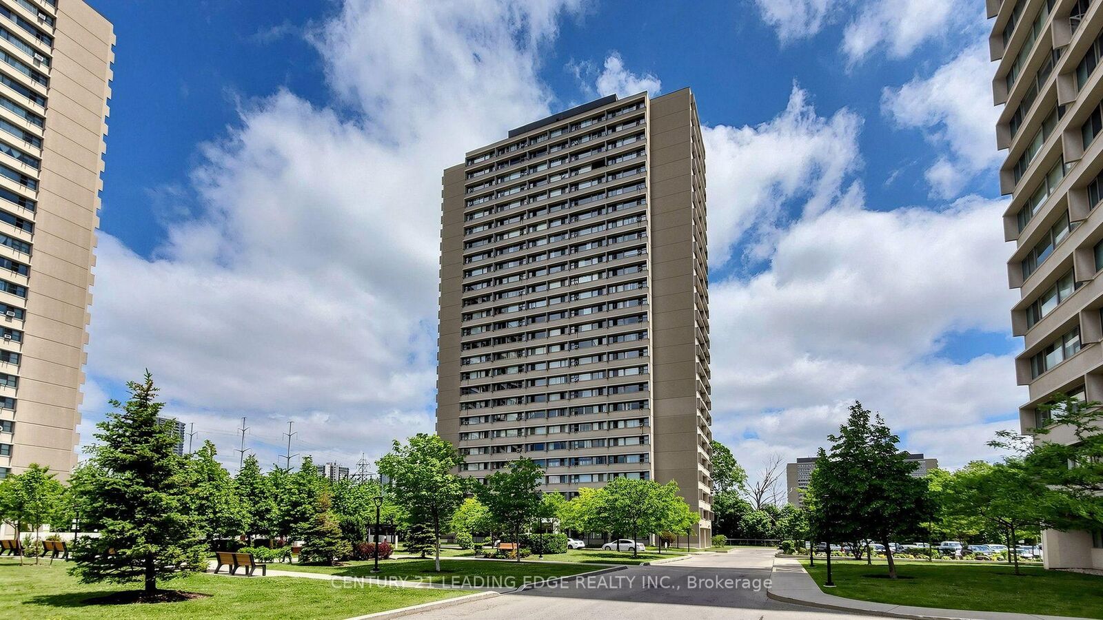 Property Photo: 725 Don Mills Road 1006 ON M3C 1S7