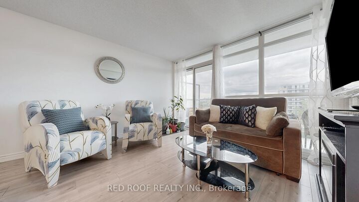 Property Photo:  33 Singer Court 711  ON M2K 0B4 
