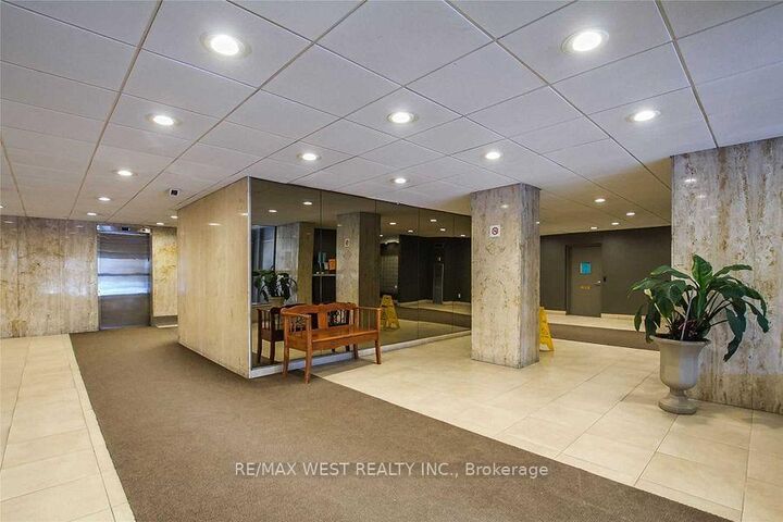 Property Photo:  75 Emmett Avenue 2307  ON M6M 5A7 