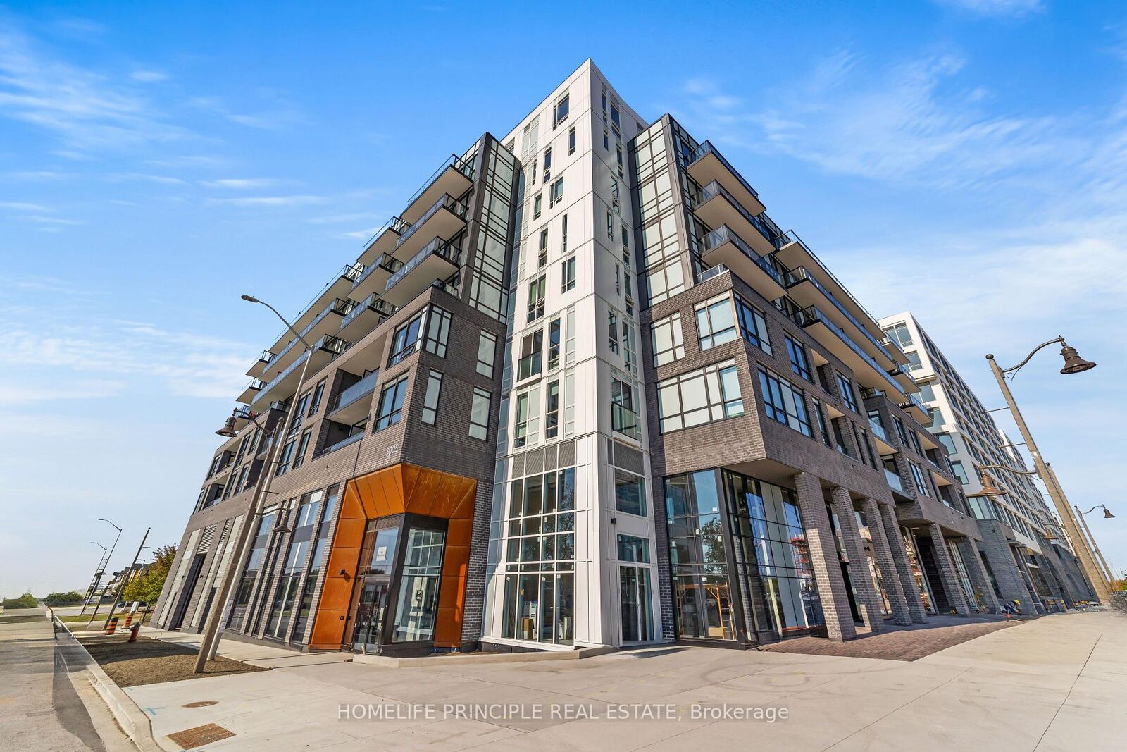 Property Photo:  3005 Pine Glen Road 716  ON L6M 5P5 
